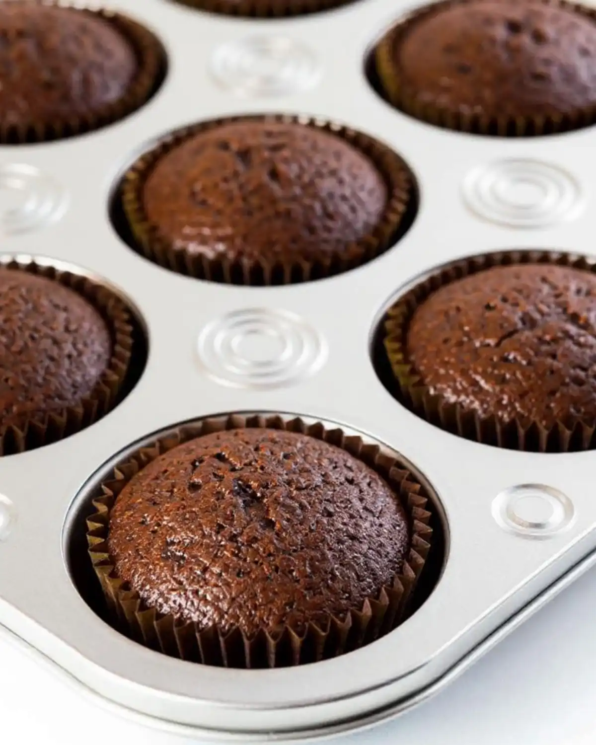 baked gluten free chocolate cupcakes